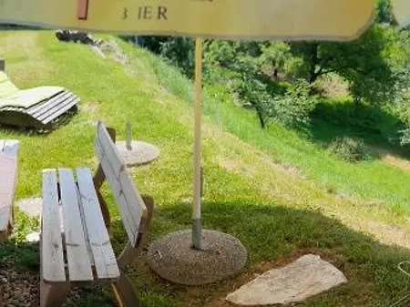 Semesterbostad Panorama-kellerstöckl *