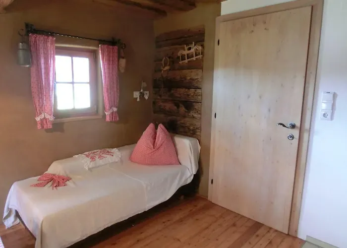 Steirakeischn Holiday home *